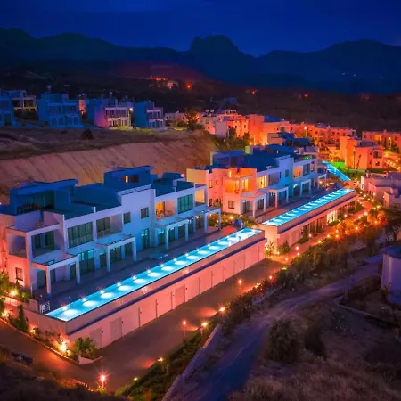 2+1 Sea View - Infinity Pool Appartement *